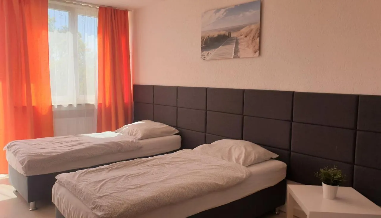 Workers-Sleep-Station Apartment Cologne 0*,